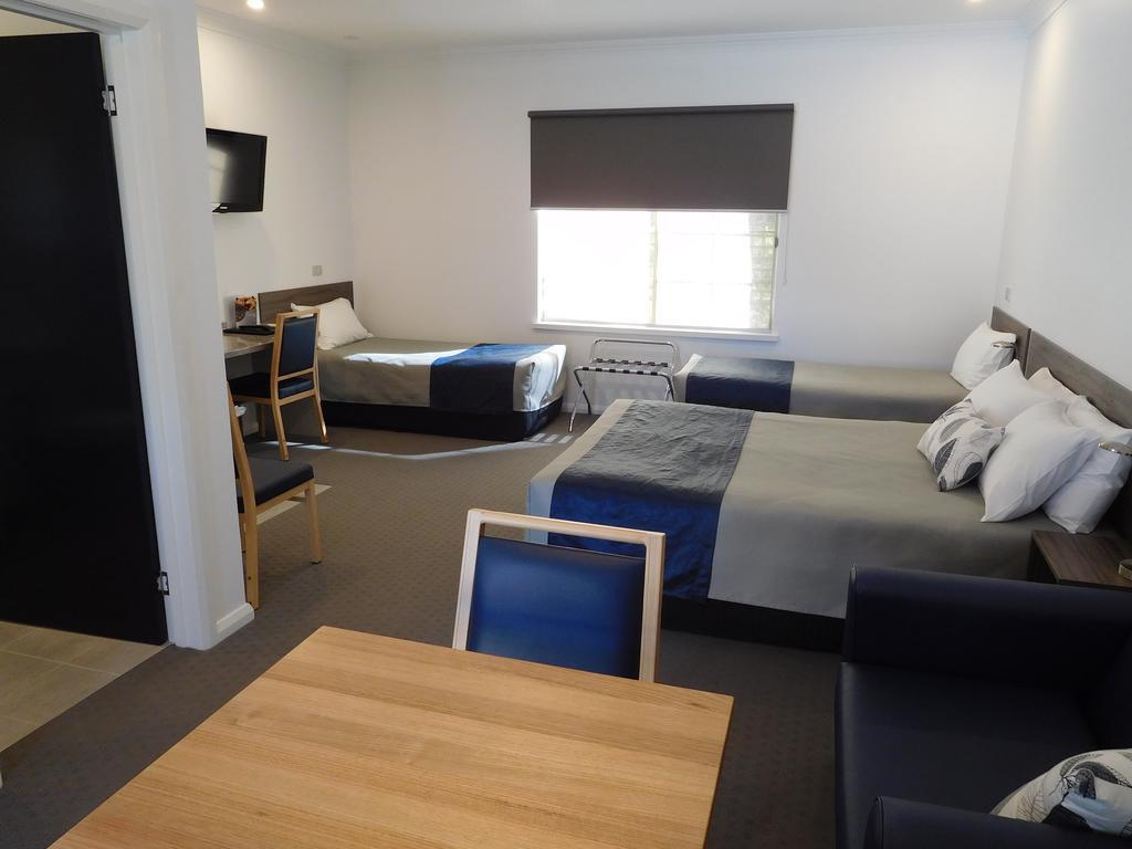 Commercial Golf Resort Albury Zimmer foto